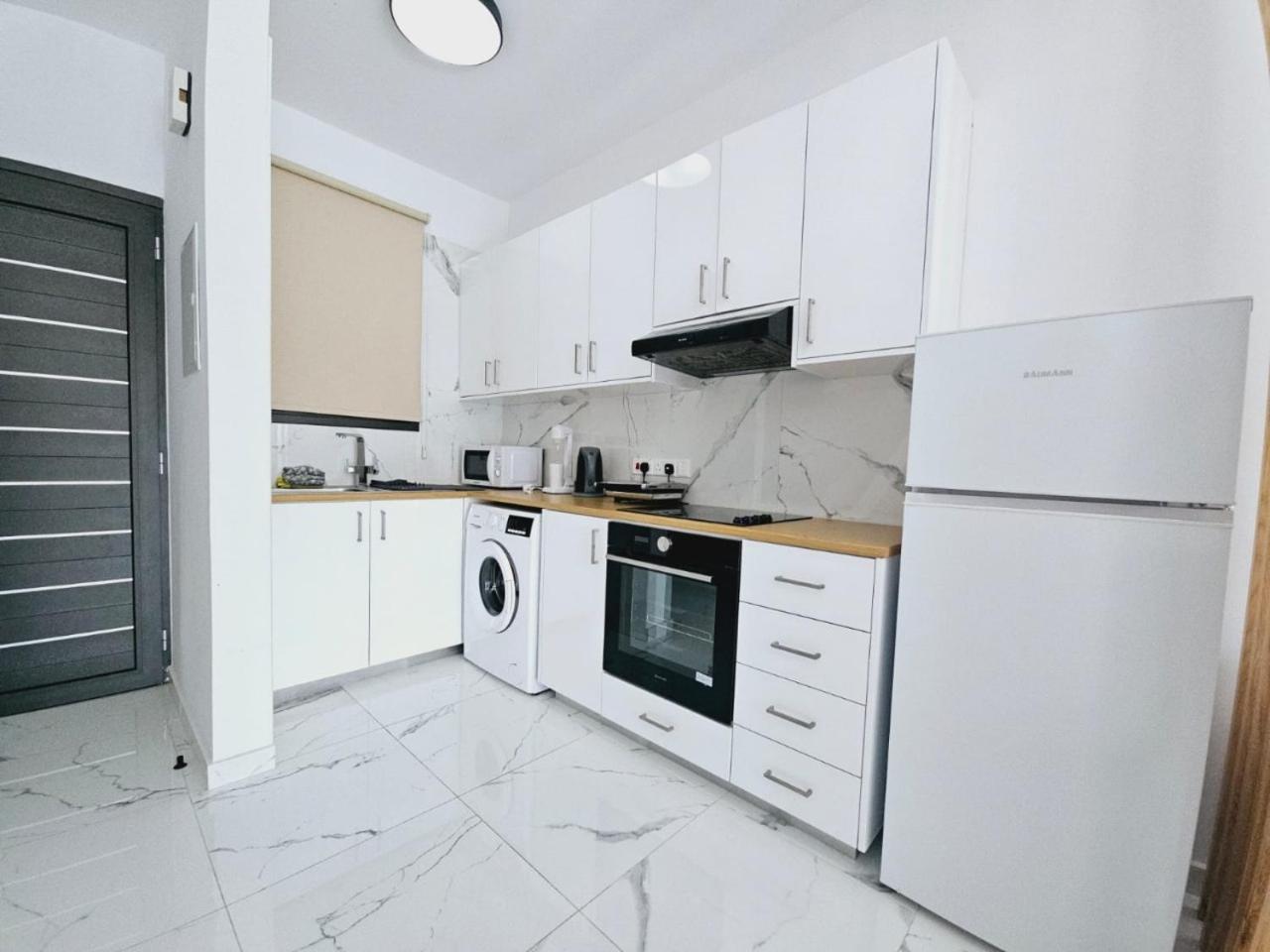 Sea Side Appartment In Kato Paphos 外观 照片