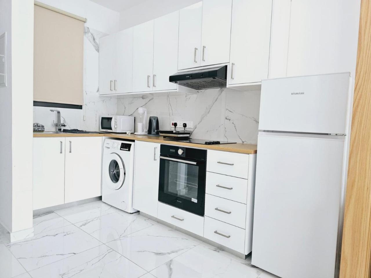 Sea Side Appartment In Kato Paphos 外观 照片